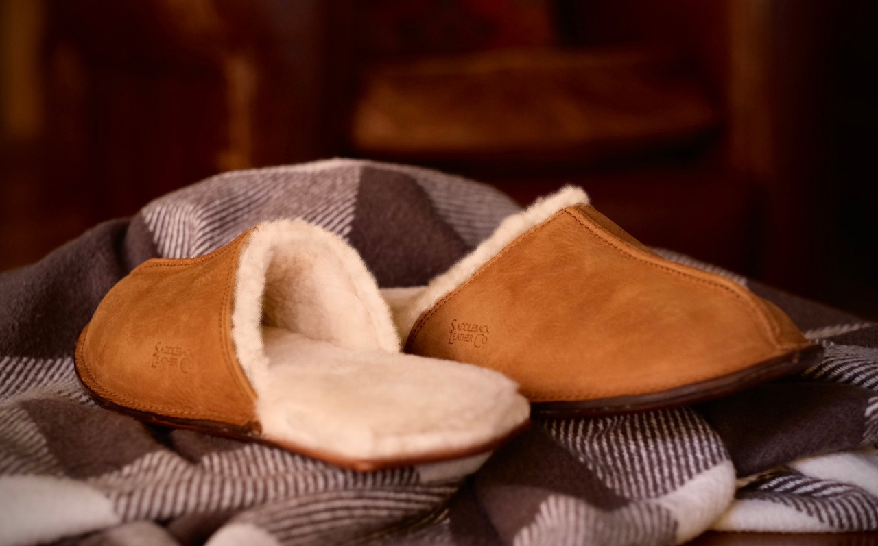 Saddleback Slippers